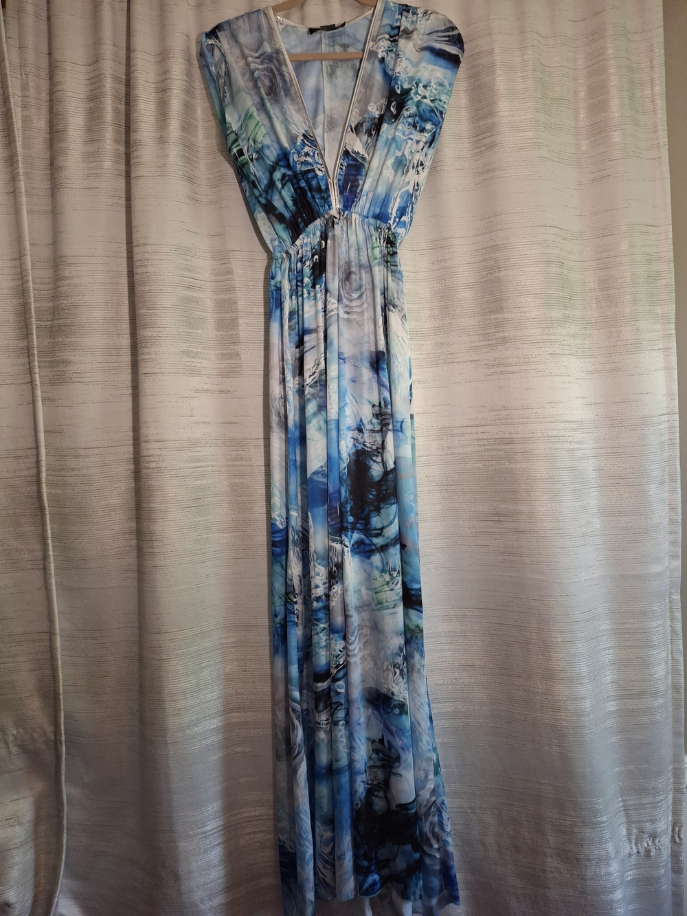 Baccio Couture Sleeveless Blue Watercolor V-Neck Silk Maxi Dress Medium